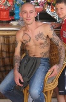 boycey008's profile picture. A perverted pain in the arse! :-)