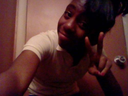 #rap love MB my boo prod lol etc. aye follow me i follow back and im fun