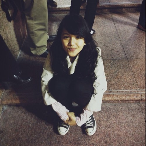 putlizayanti's profile picture. The girl in stripes.