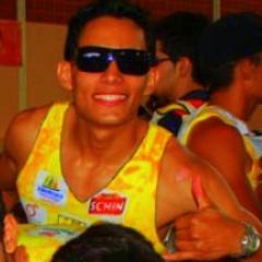 Nenhum de nós é tão inteligente quanto todos nós juntos! - Humildade acima de tudo.