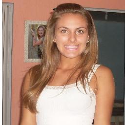 Nunca feche os olhos para o mundo. Pois sempre vai haver alguém esperando pelo brilho de seu olhar!