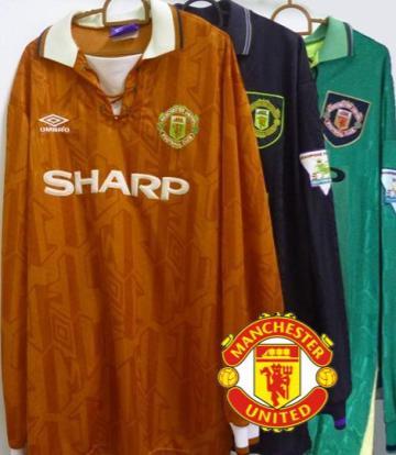 Vampires Slayer with experience in Programming, fan of Man United and Man United Jersey Collector.