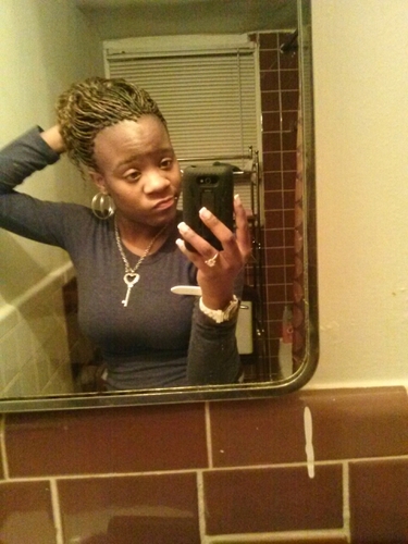 Don't stop by Read my Tweets && don't follow #followme ... #teamgorgeous #teamAries #teamCollege .!