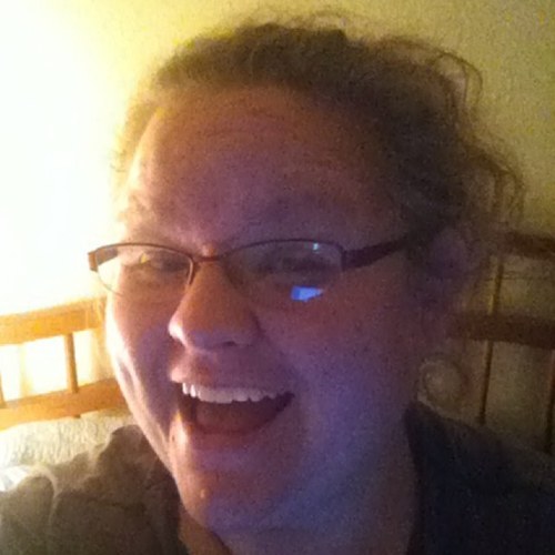 Elementary school Librarian. Loves dogs, techy stuff, and learning new things!