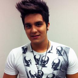 @Alannamenezes Presidente da filial do 1º FC Oficial @vouvoarfc de SP do @luansantana .Desde 14/04/2011 e esse amor todo é pra ele ♥ Luan Santana ♥