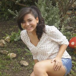 Hola=D SoyAstriD.OrgullosaDeSerVenezolana AnormalMenteFelizSueñoEnGrandeSinLimites*_* ♥