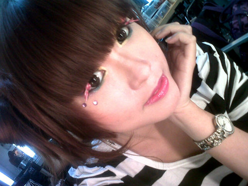 JosiTjhai's profile picture. workaholic