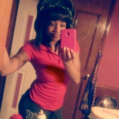 :)HAIR long#.... $..MONEY long..... me & BROKE niggas we dnt get along (im DIFFERENT ) 2 chainz ......&.....*hello kitty* an follow me den i follow u back