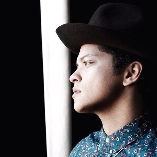 #Hooligans!! Follow our main accounts. @BrunosStar and @FantaBRUlous :) ~Ask for a followback!