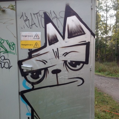 Tirsk's profile picture. Shh, mä lurkkaan.