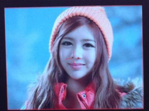 สวัสดีค่ะ ฉันคิวริ ทีอาร่า ยินดีที่ได้รู้จักทุกคนนะคะ ♥