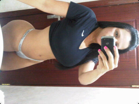 Siguiendo a las niñas hermosas de mi pais