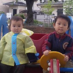子供を育てることは、人生で最高の仕事と感じています。子育てを通じて、学んだことをツイートしていきたいです。子供は5歳と3歳の男の子二人。　週末は子供と近くの公園に散歩するのが楽しみです。　一緒に子育ての楽しいところをフォローしませんか？