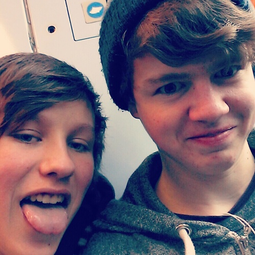 Go and follow my instagram, bertiep98