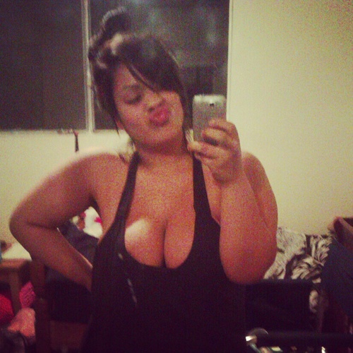 -God & Family, 20 years old happily almost married & mother to Isabella Aubrey Owens. 1.16.2013