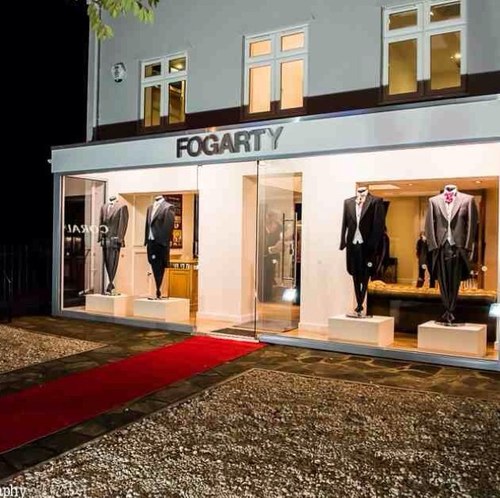 Providing high quality men’s formal wear hire for over 35 years. You can expect a superior level of service that is tailored to suit your every need.