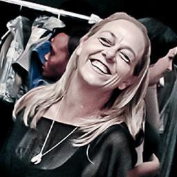 colleeneitzen's profile picture. 