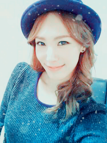อันยองฮาเซโย -..- คิมอึนจองจากวงจิวเวลรี่ค่ะ เห็นหน้างี้อายุพี่มากกว่าน้องนะ 5555 [Real : @jewelry_jjung] ♥ look at me : ซิงเกิ้ลคัมแบค #BBKT