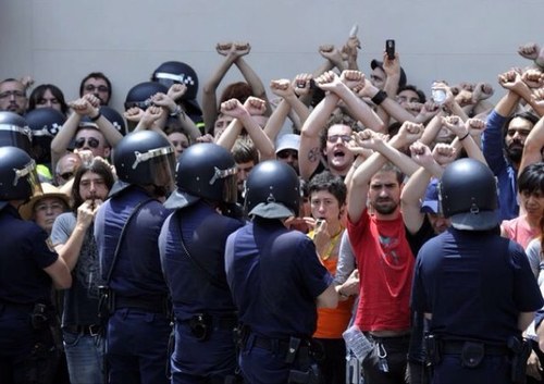 a des affinites avec le #FDG mais n'a pas sa carte dans un des partis menbres et ne l'aura jamais !