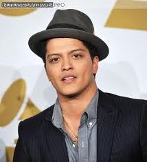 heybruno3's profile picture. HEY HOOLIGANS!!