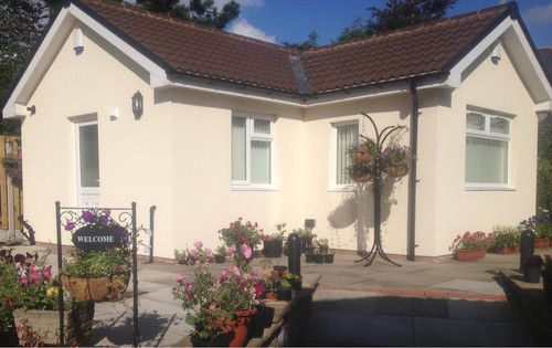 Fantastic four-star rated holiday bungalow located in Burnley, Lancashire.  
For Bookings please contact us.

info@thebungalowburnley.co.uk