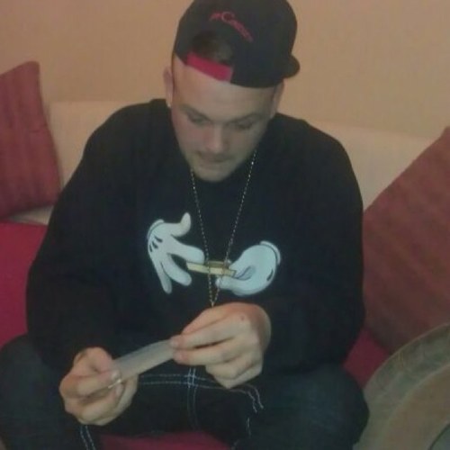 MickeyHenry89's profile picture. 