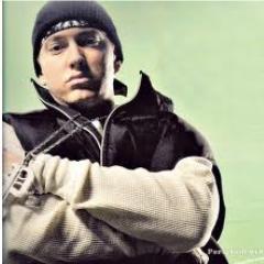Mano eu Não tenho palavras para falar como eu Só seu fã você é o rapper melhor do mundo me orgulho muito de ser Stan @Eminem #TeamShady #StanForever