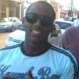 Pretinho, Gaúcho e Gremista procurando o que há de melhor, superando o possível e buscando o impossível já que desta vida só se leva a vida que se leva !