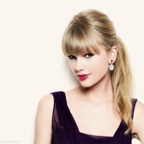 I love taylor swift please follow me