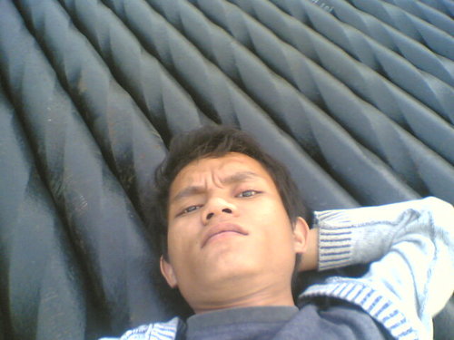 roysaputrasurba's profile picture. biar orang laen yang menilainya