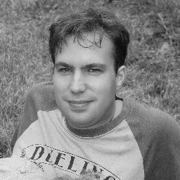 Consultant en conception web,  référencement aux moteurs de recherche et marketing web.  Président de l'Agence Concepts K.