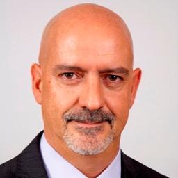 Entusiasta de la tecnología que une a la buena gente.