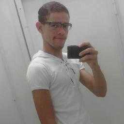 Amooo vc mt meu ammr , vc e minha vida , seem vc naaum seerei nads nesse pekeno muundoo...

Eu amooo vc mt mt minha Pekena (Bruuninha).