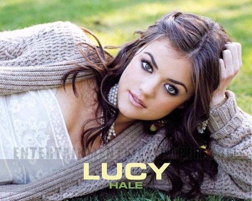I'm a BIG Haler!!! I love @lucyhale so much she is so amazing! Please follow me lucy :D☺