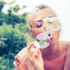 @_We_Heart_It is echt een mooi account, ze tweet mooie picture, en geeft ook mooie tips en looks, volg ze voor meer fun op twitter xxx @_We_Heart_It