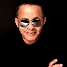 Stephen Burrows Profile