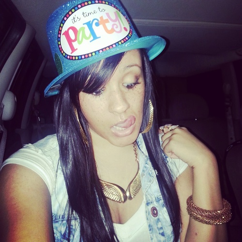 #teamborqiua, #teamdominicana, #teamcurlyhair,#teamfreckles =EXOTIC ; #teamnocuffing, #Ateam
Instagram:Succ_My_Ego