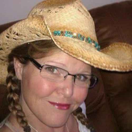I enjoy horseback riding, I wish I was raised on a farm. I love everything Country. I've been married 27 yrs, have 3 adult kids, and 1 awesome Grandson💕💖💕