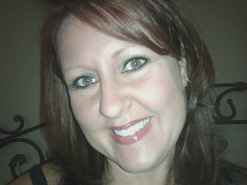 I do pet sitting in Southern Pasco/Northern Pinellas, Florida. Please e-mail me  jeanniespetsitting@yahoo.com