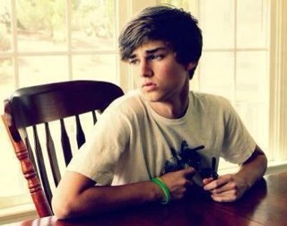 Raphael_Nrp's profile picture. 