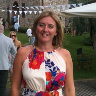 Mum of three, qualitative researcher. Loves cyclocross, triathlon, cycling, real ale and good food Tweeting in a personal capacity