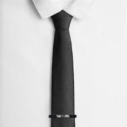 CollarPin's profile picture. Style nerd. Fashion geek. Travel addicted. Music lover. Movie fan. Coffee drinker. Graphic & Web designer. Advert  manager.