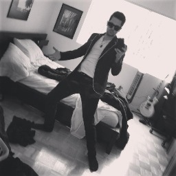 I hate twitter. Follow me on instagram @rickcraft