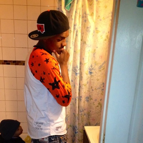 Check_Deze's profile picture. Follow meh && follow the beautiful mother of my only child .! @DaWaySheStand .! No Twatchn Doee