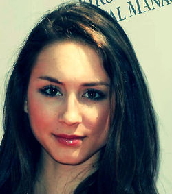 Mystery_Spencer's profile picture. Real Spencer , please if you know me follow but if you dont know follow to , I Have a LOT of secrets { Not Troian , she's @SleepintheGardn }