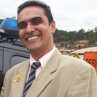 Funcionário Publico  do Ministério da Justiça; DESDE 14 de julho de 1996; Presidente Comunitário e Vereador Suplente em Ibatiba/ES;ELEITO PRB; ATUANTE NO PR/22