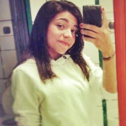 Filha do Criador e herdeira de suas promessas, e sabe né? mexeu comigo, mexeu com meu Pai. Evangélica sim! e os incomodados que se convertam.