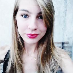 Um ser humano não pode ser descrito em apenas palavras, é muito mais que isso