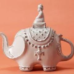 TeapotandKettle's profile picture. Everything about tea and pots and kettles!