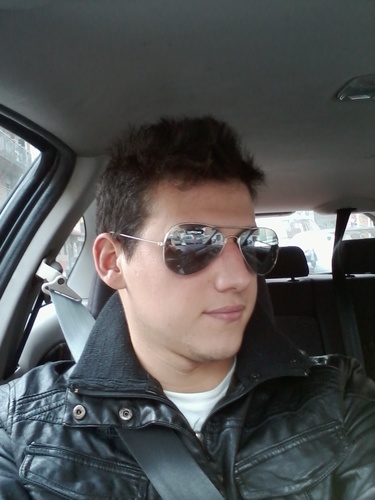 Diewin07's profile picture. La vida es algo que se agarra, se estruja y disfrutas de ella al maximo ¿y tu disfrutas de ella?